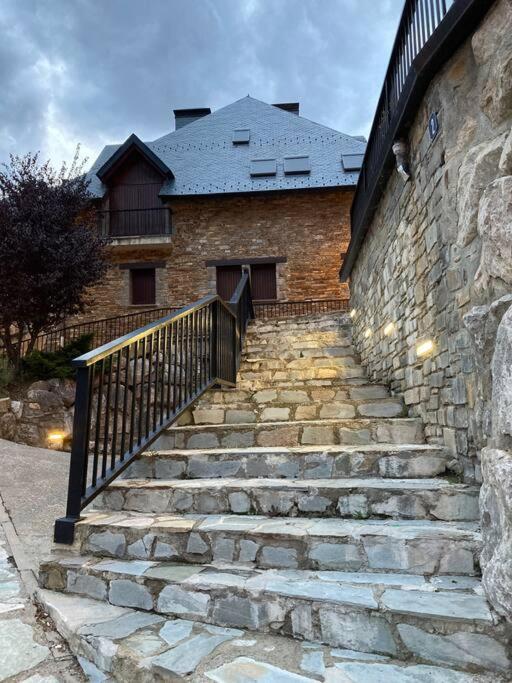 Elegante Apartamento En Escarrilla Con Vistas Al Valle Zewnętrze zdjęcie